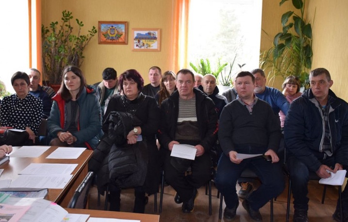 Жодних умов для карантину: Депутати сільради Нових Санжар офіційно звернулись до Зеленського