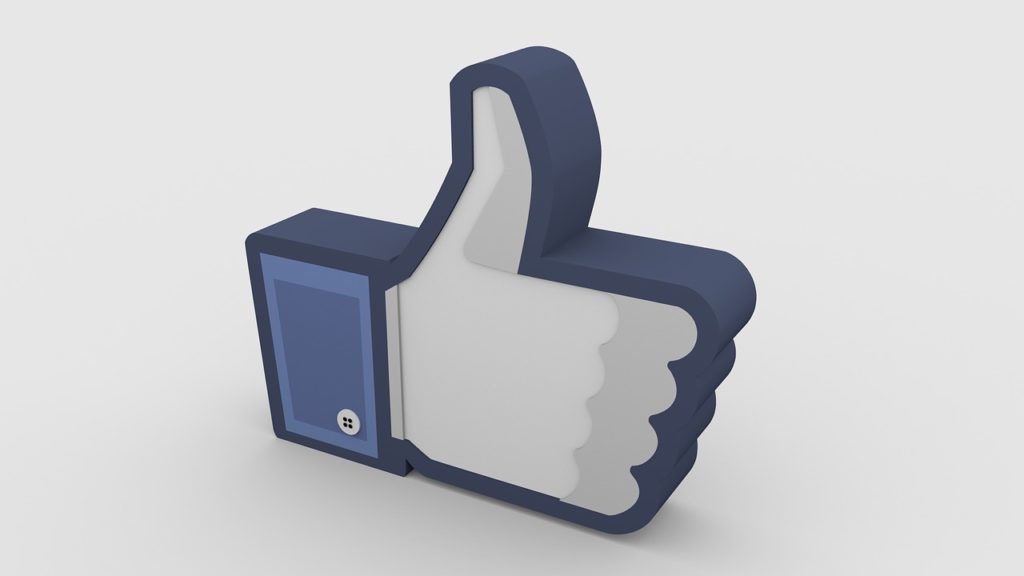 Facebook дозволив співробітникам ще рік працювати віддалено