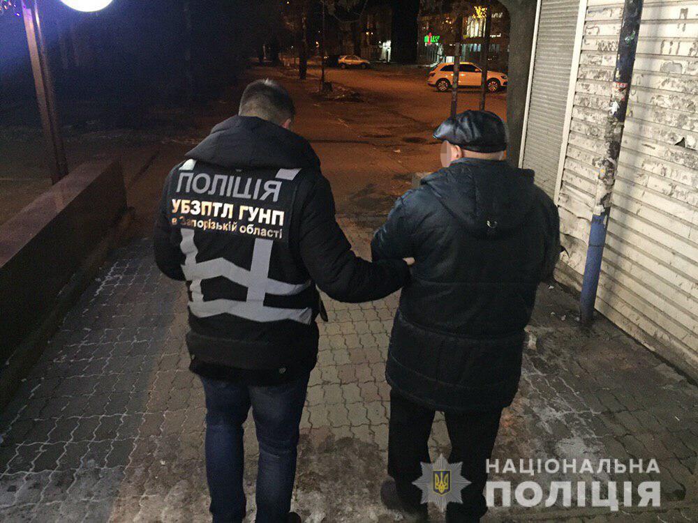 У центрі Запоріжжя поліція викрила бордель