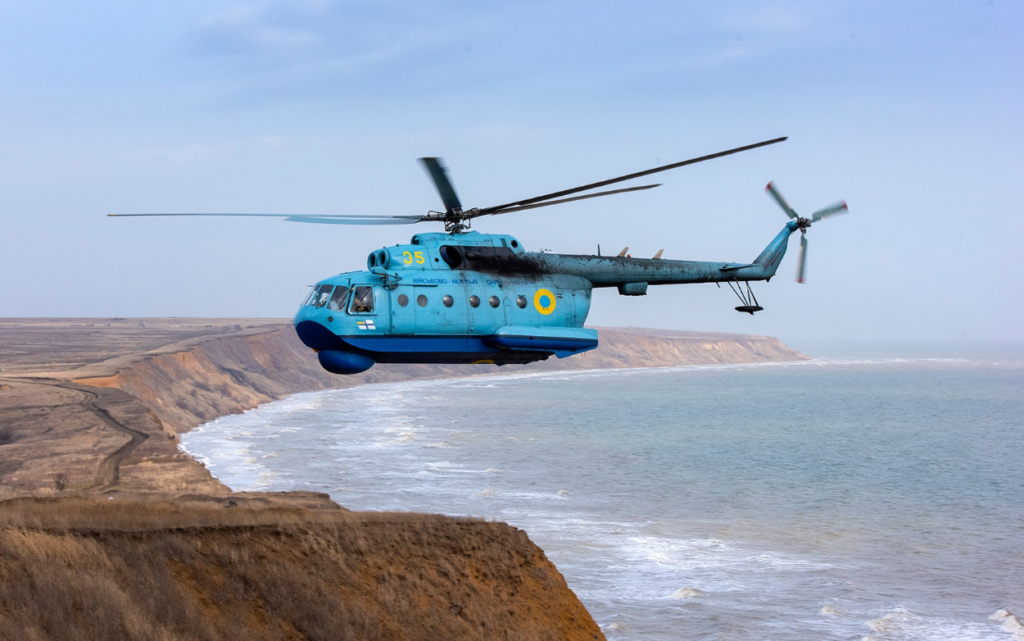 Україна провела масштабні навчання “Попутний вітер” зі знищення десанту з Азовського моря: потужне відео