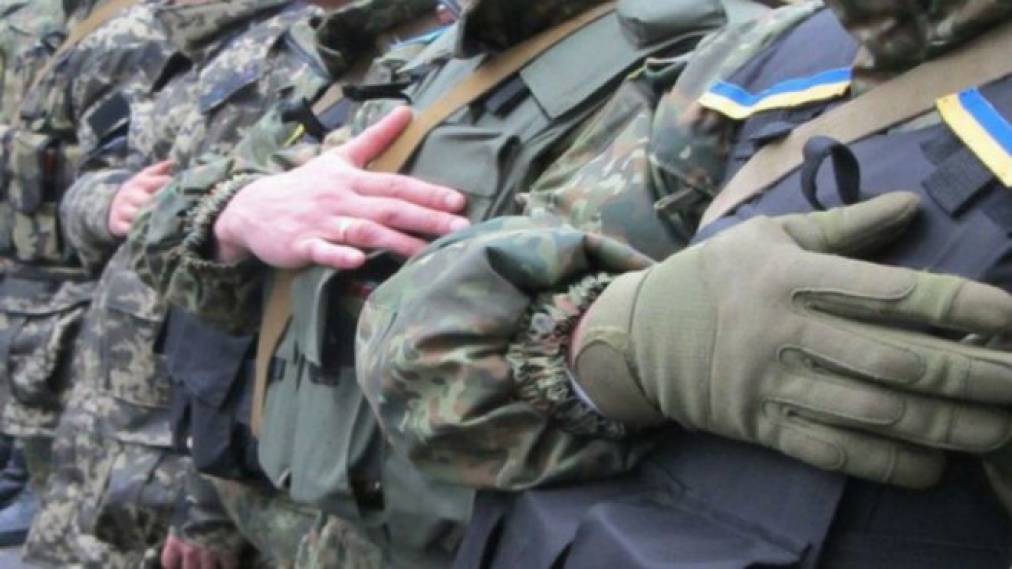 Першими стали на захист: сьогодні Україна відзначає День добровольця