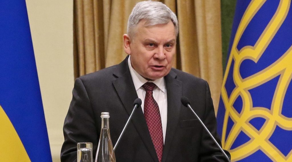 Міністр оборони Таран захворів на коронавірус — джерела