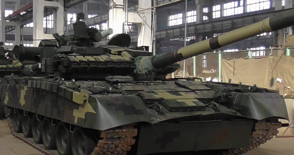 “Укроборонпром” передав військовим 13 модернізованих танків Т-80БВ: фото
