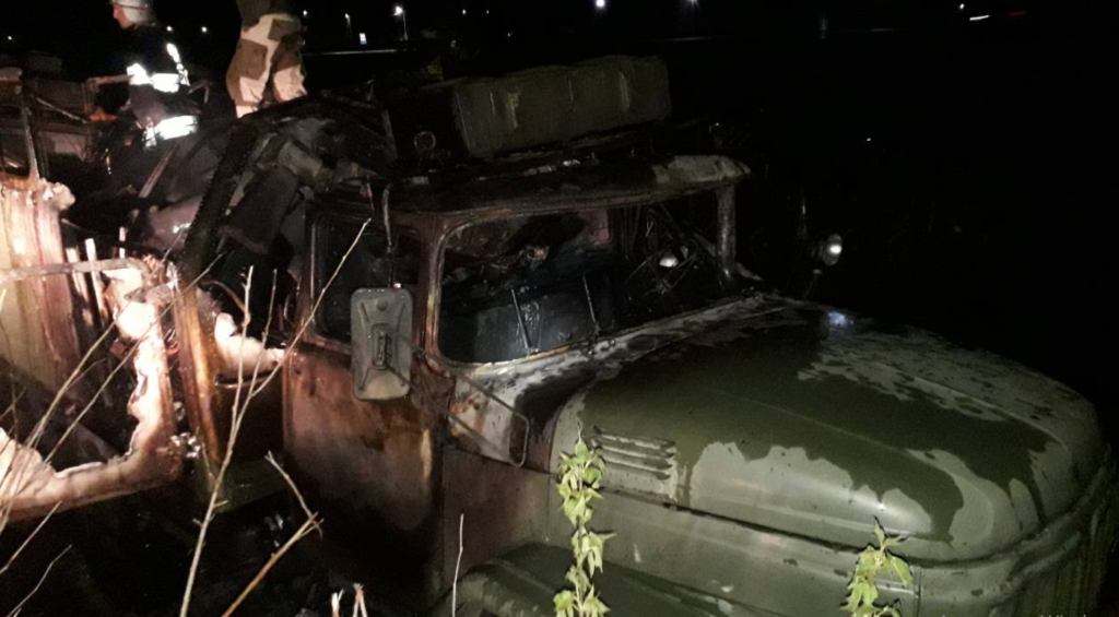 На Львівщині згорів автомобіль Міноборони: внаслідок пожежі загинув чоловік, ще один отримав опіки