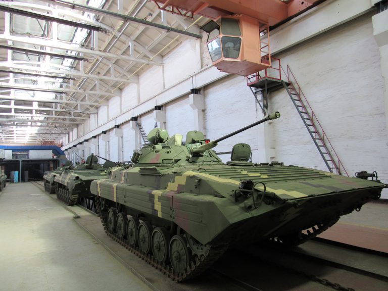 У ЗСУ надійшло ще сім модернізованих бойових машин піхоти: фото