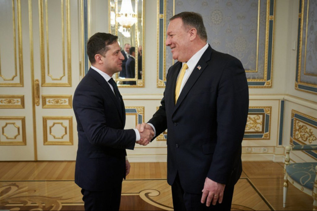 Зеленський обговорив з Помпео перебіг пандемії коронавірусу