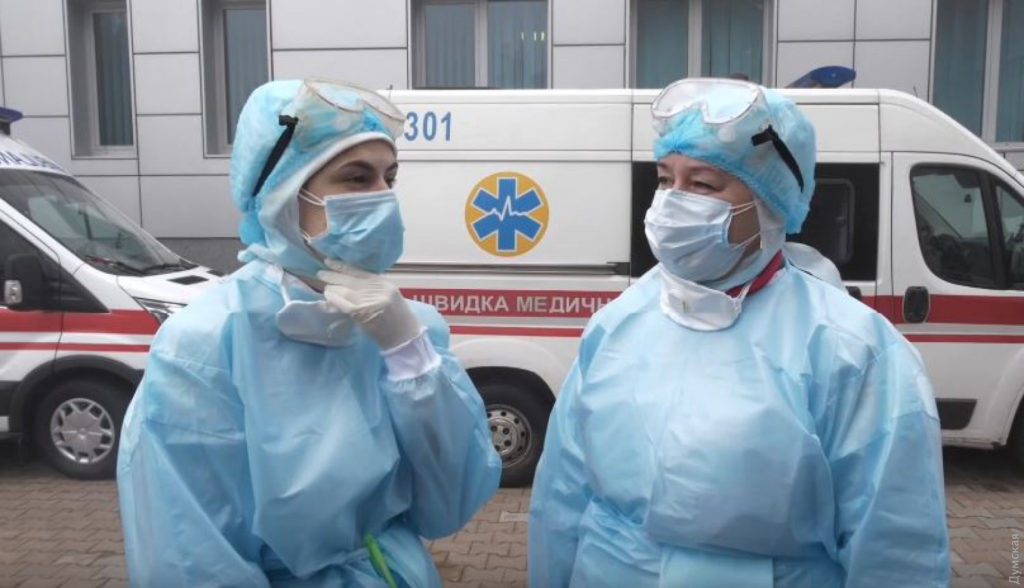 Дві третини медиків поставили незадовільну оцінку Зеленському та його уряду за підготовку до епідемії – дослідження