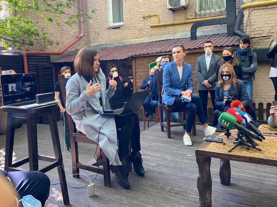Недостатній рівень безпеки: представники Офісу генпрокурора та СБУ побоялись прийти на засідання ТСК у справі Гандзюк