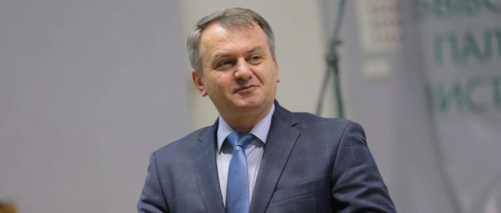 Велика мрія, яка розбилась на друзки – Синютка про складений Вакарчуком мандат