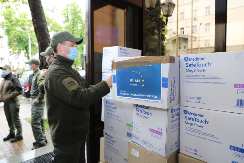 ЕС выделил украинским пограничникам партию средств индивидуальной защиты