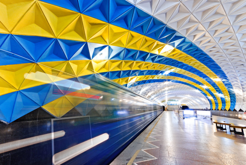 COVID-кризис в Украине: в Харькове меняют расписание работы метро