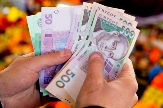 Держстат повідомив, в яких галузях найбільше і найменше заробляли під час карантину