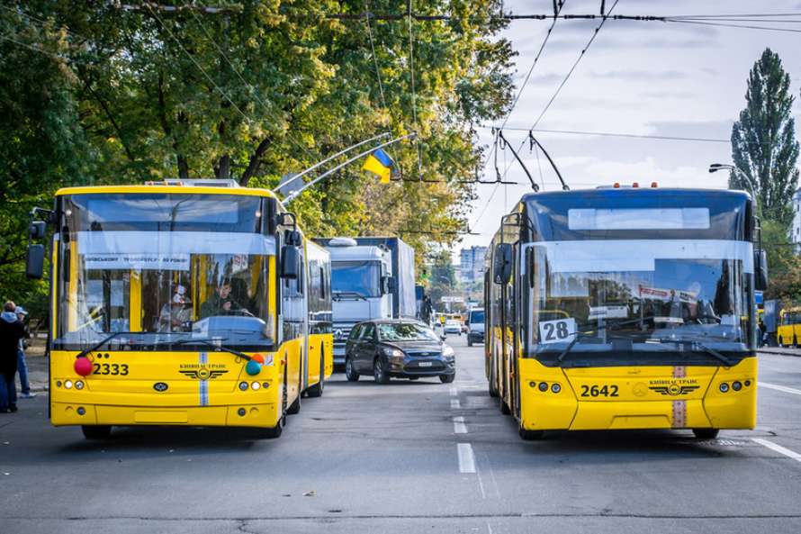 У Києві відновив роботу наземний транспорт: правила для пасажирів