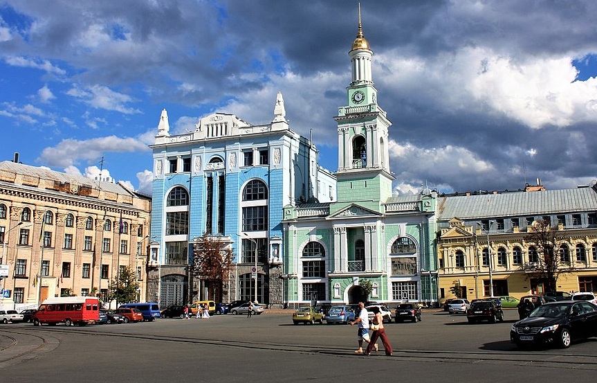 У Києві скасували пішохідну зону на Контрактовій площі