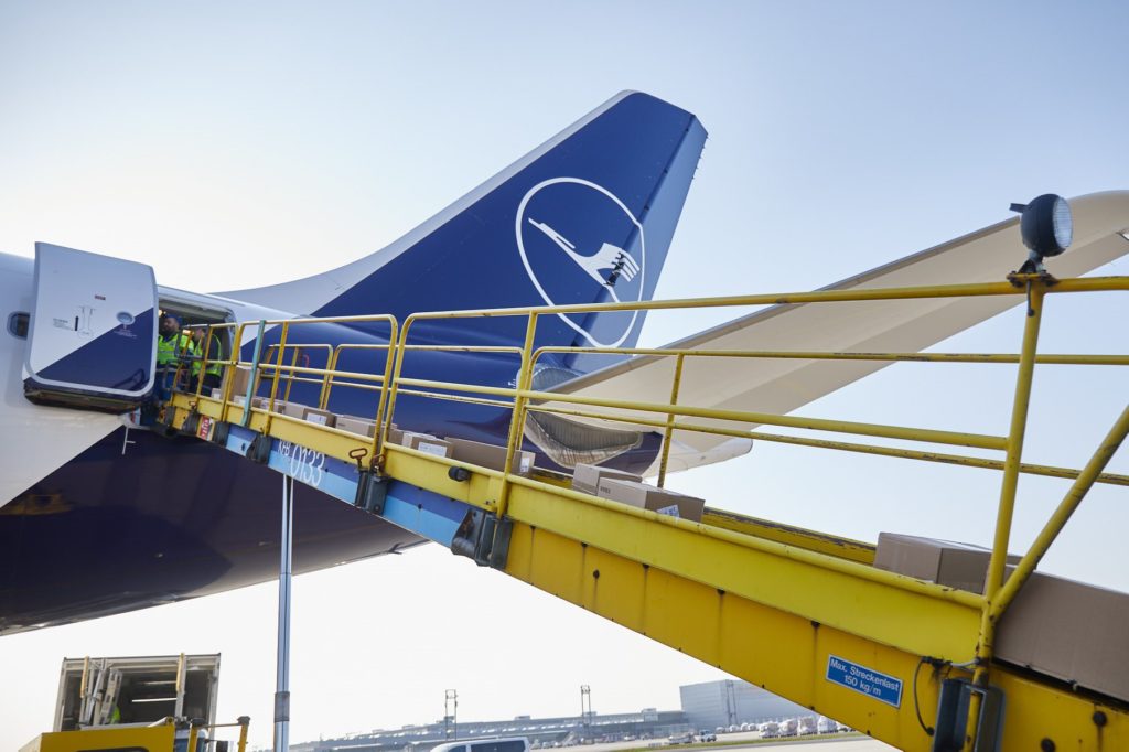 Lufthansa відновлює рейси: в червні почнуть літати 80 літаків
