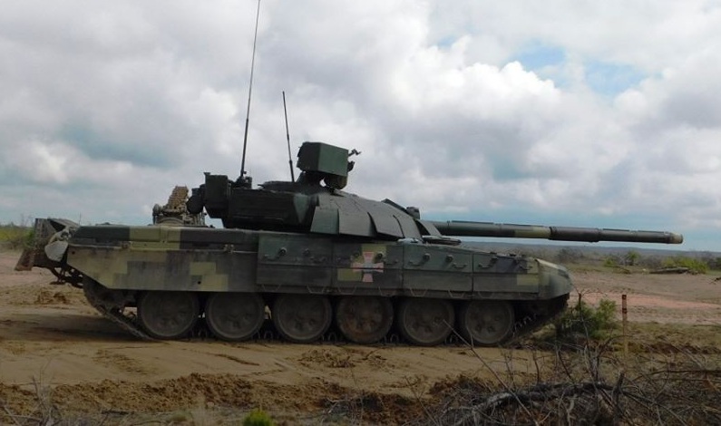 На Чернігівщині пройшли випробування модернізованого танка Т-72: фото