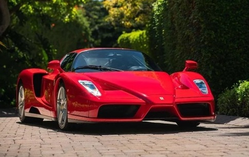 На Sotheby’s продали найдорожчий автомобіль в історії: фото