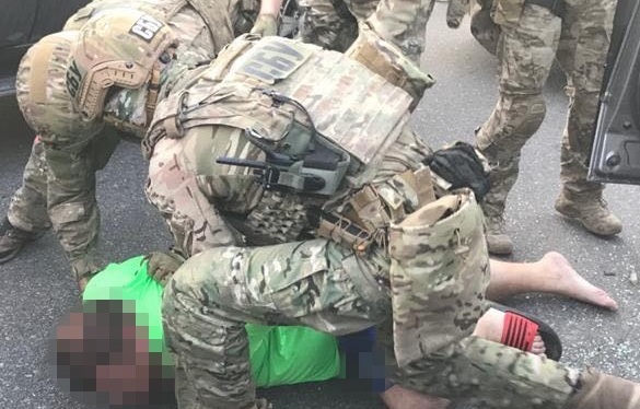 У Запоріжжі викрили мережу наркодилерів з мільйонними оборотами: фото, відео