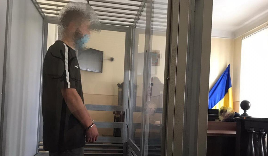 У Львові суд обрав запобіжний захід для чоловіка, якого підозрюють у зґвалтуванні дитини