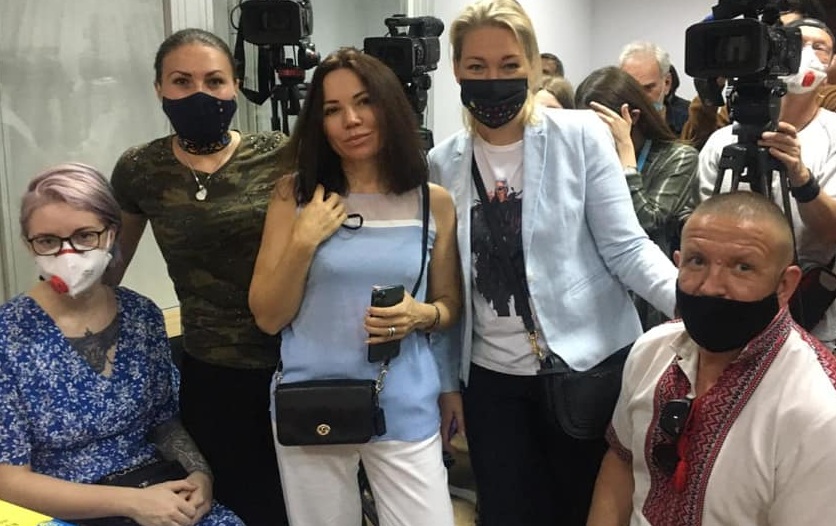 Депутати “Європейської Солідарності” беруть участь у судовому засіданні над активістом Сергієм Стерненком