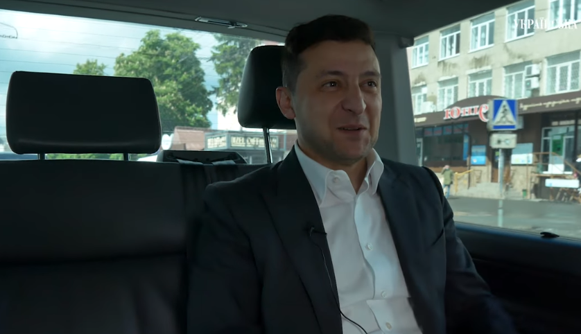 Зеленський розповів, як хотів навмисно заразитись коронавірусом і закритись на Банковій