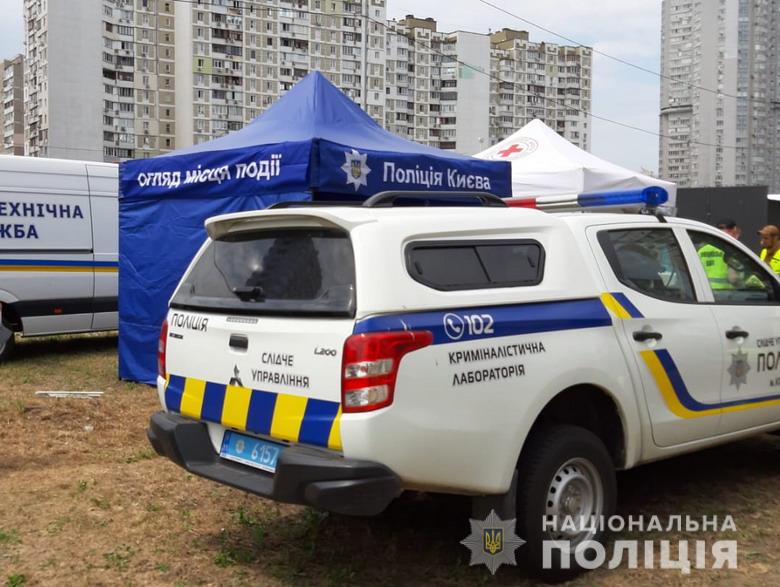 У поліції відкрили справу за фактом вибуху у багатоповерхівці Києва