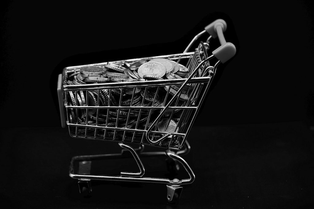 В Україні різко зросли ціни: які продукти подорожчали найбільше