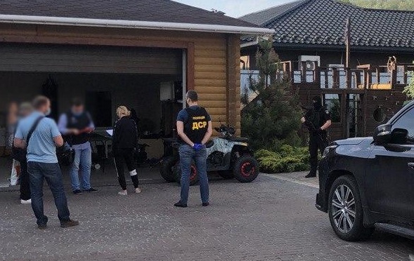 Масова стрілянина у Броварах: в одного з організаторів провели обшук і вилучили зброю