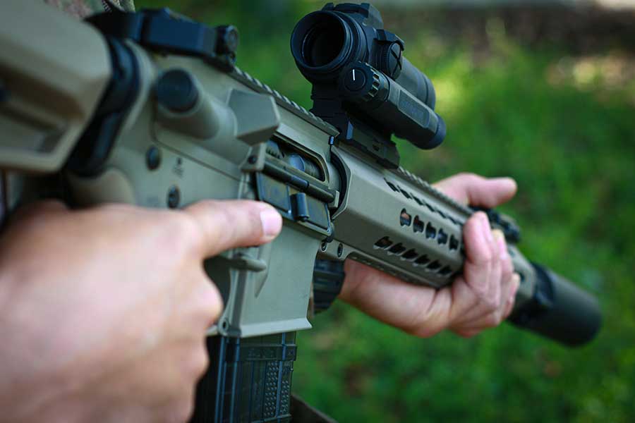 Нацгвардійці отримали нові штурмові гвинтівки UAR-15: відео