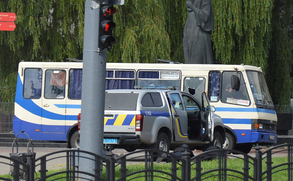 СБУ уточнила кількість заручників у захопленому в Луцьку автобусі