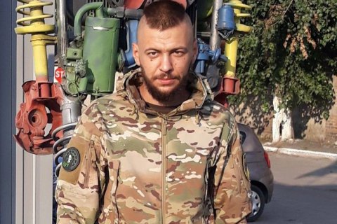 У Запоріжжі жорстоко побили бійця “Азову, який намагався захистити дівчину: військовий у комі