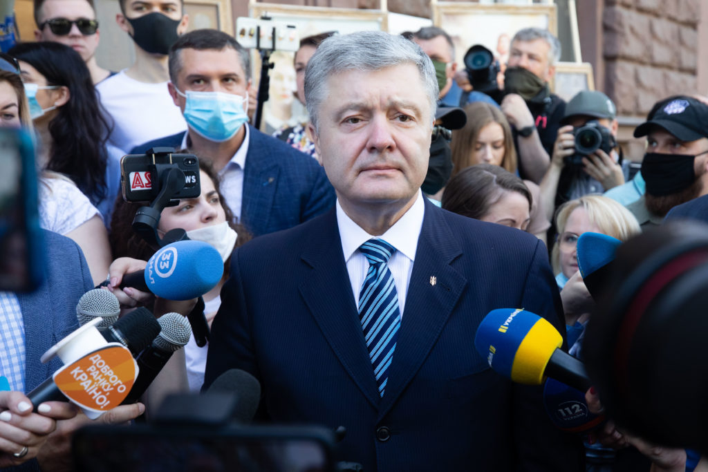 Порошенко по случаю 30-й годовщины Декларации о государственном суверенитете Украины: Мы не подведем ветеранов борьбы за независимость