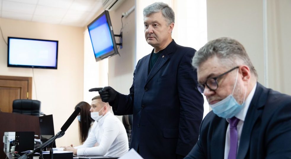 Переслідування Порошенка: прокуратура завершила досудове слідство у справі про призначення Семочка