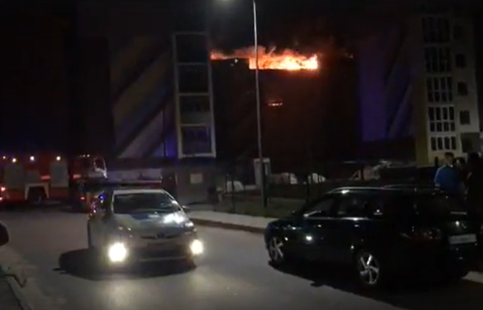 У Києві сталась масштабна пожежа у житловому комплексі: фото і відео