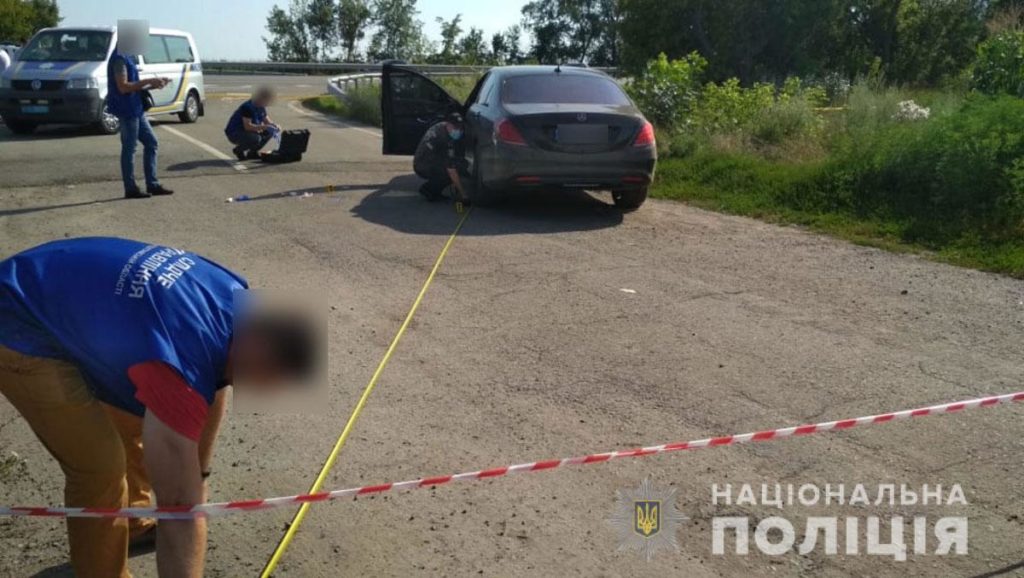 На трасі Київ-Харків розстріляли автомобіль: водій загинув