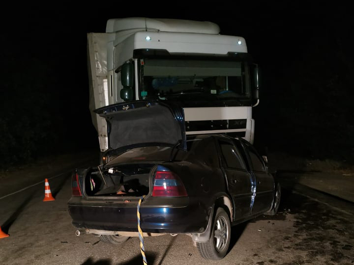 На Миколаївщині вантажівка зіткнулася з легковим авто:  двоє загинули, двоє – травмовані