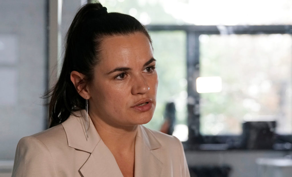 Білоруська влада влаштувала криваву бійню: Тихановська записала нове відеозвернення