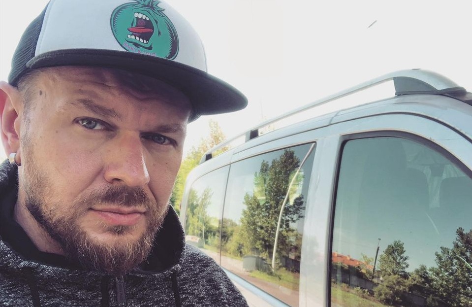“Згоріло все”: Олександр Положинський потрапив під обстріл на фронті