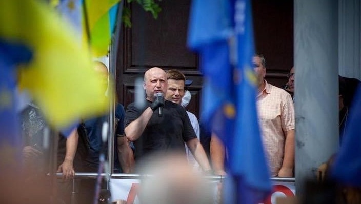 Материалы даже сорванной спецоперации украинских спецслужб можно передавать в международные суды — Турчинов