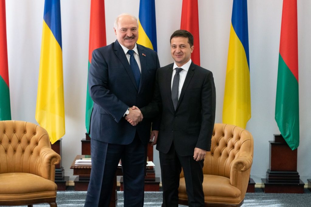 Лукашенко назвав Революцію Гідності в Україні “державним переворотом”