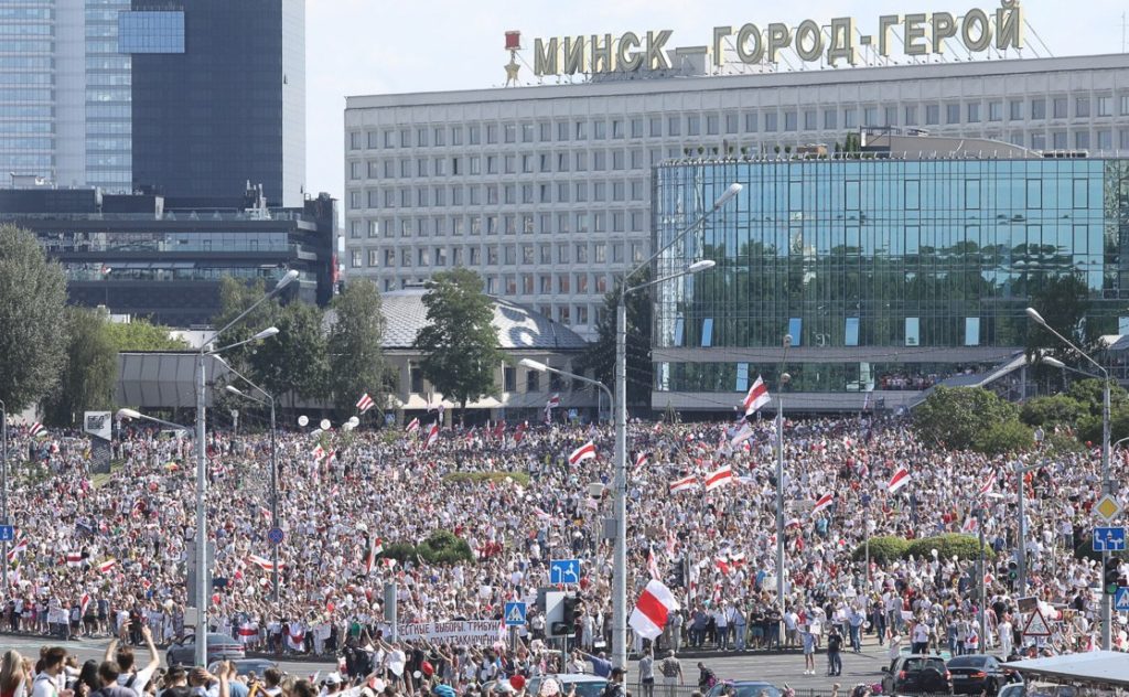 У Росії почали шукати “журналістів”-найманців для роботи на білоруських державних телеканалах