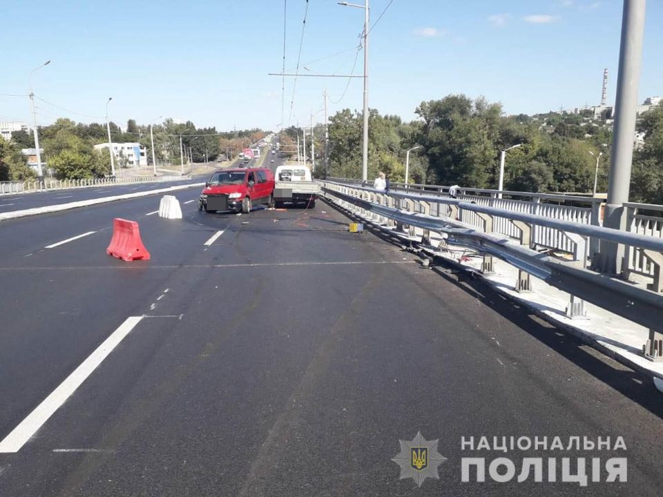 Моторошна ДТП у Харкові: п’яний водій збив двох дорожніх робітників