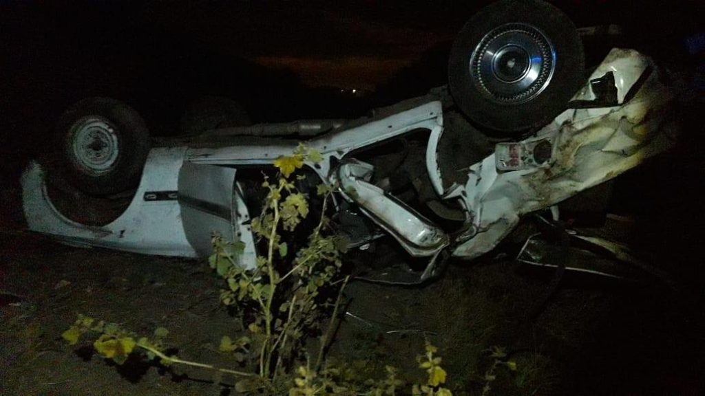На Одещині в кювет вилетіло легкове авто з молоддю: двоє загиблих, четверо травмованих