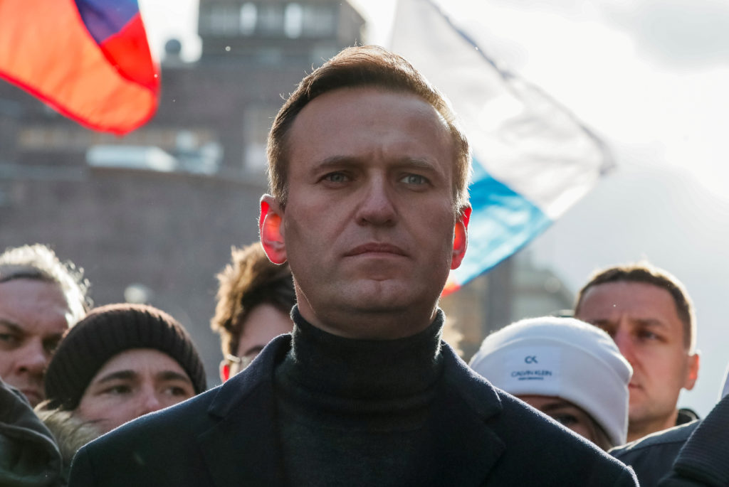 Российского оппозиционного политика Алексея ого отправили в колонию на 3,5 года