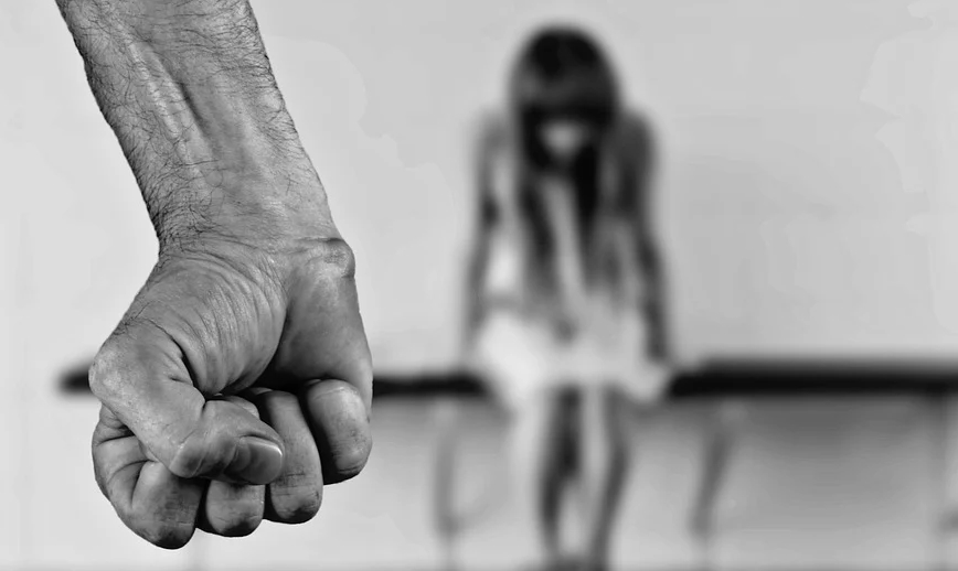 In Poltava region, a group of eight teenagers beat a 13-year-old girl