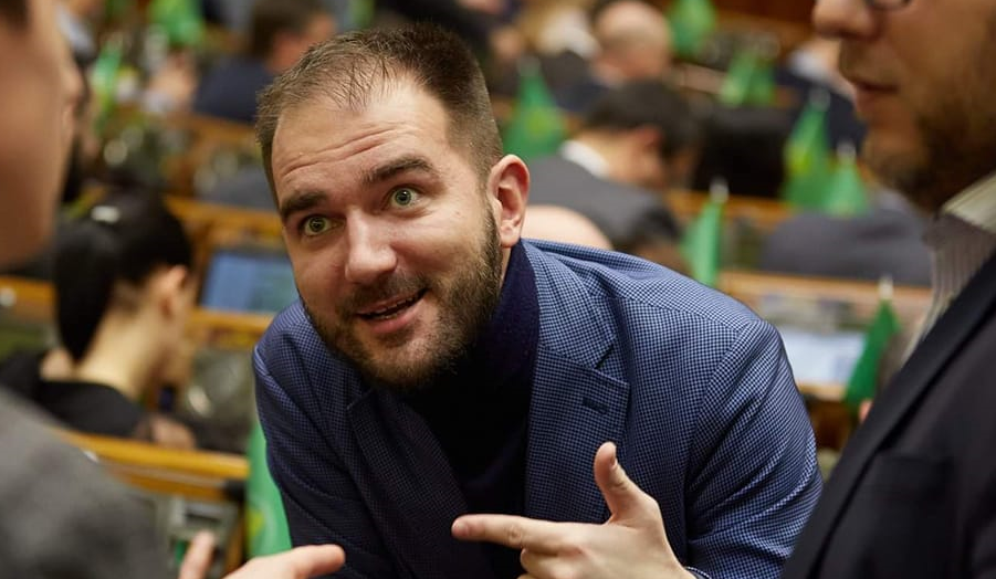 Колишній “Слуга народу” Юрченко скоїв ДТП під наркотиками