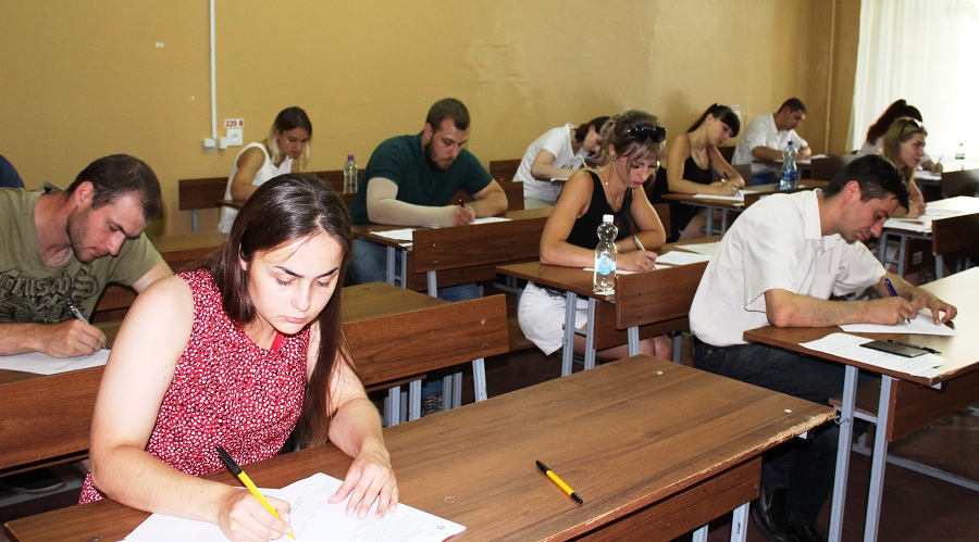 В Україні запровадять дві форми тестування ЗНО з української мови та літератури: пояснення МОН