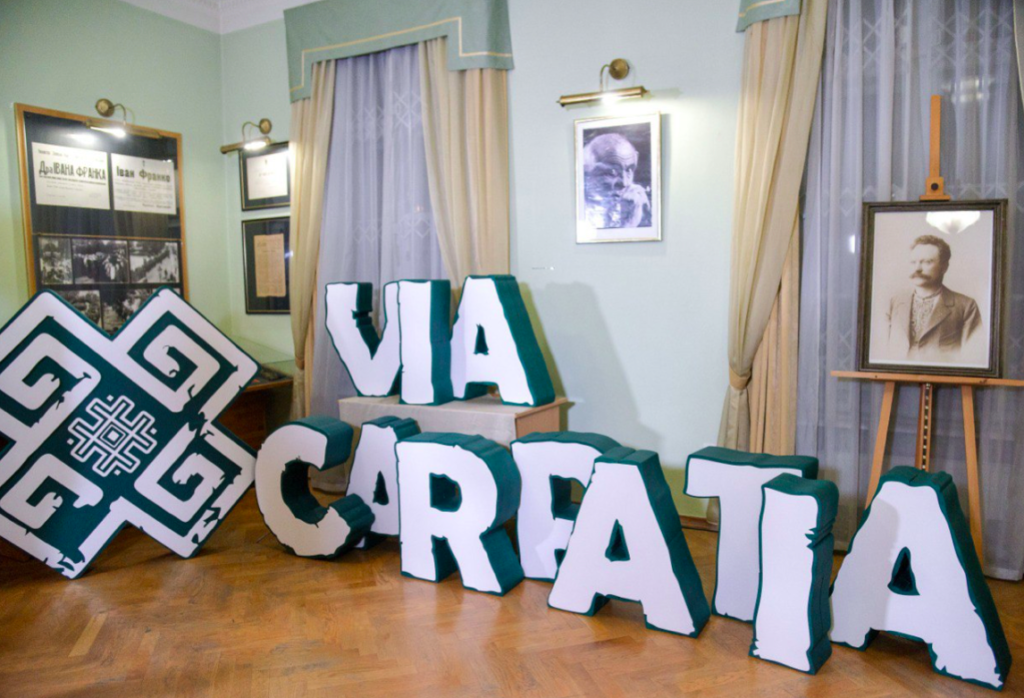 Лауреатом відзнаки імені Станіслава Вінценза “За гуманістичне служіння та внесок у розвиток регіонів” став Леонід Фінберг