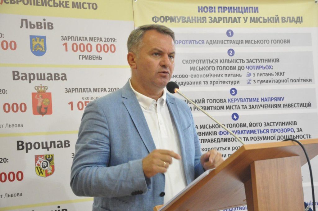 Чиновники Садового залізли в кишеню львів’ян – Олег Синютка