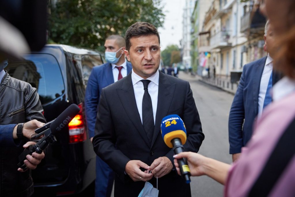 В України є велика проблема: Зеленський виклав свою версію зустрічі з представниками розвідки Великої Британії